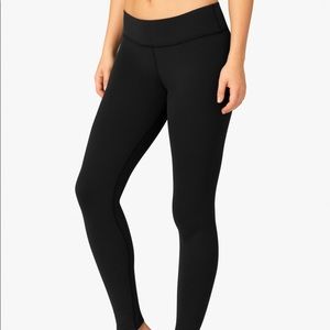 Beyond Yoga Essential Long legging NWOT